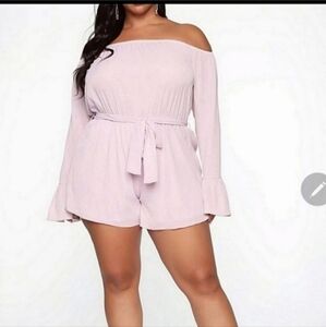 ⚘️Nwt fashion nova rompe off shoulder 3x